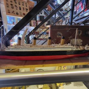 Titanic modelschip - De StadsZolder - Ontruiming op maat